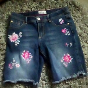 Jordache blue jean shorts with flower design patches size 14 girls